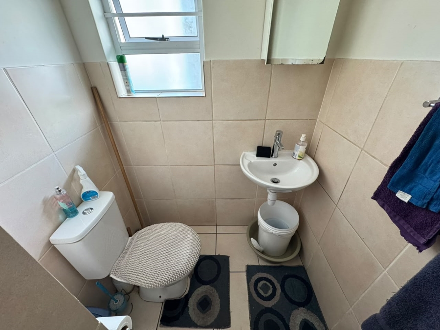 2 Bedroom Property for Sale in Heather Park Western Cape